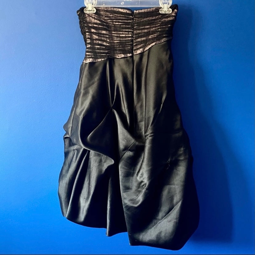 Y2K Baby Pink/Black Asymmetrical Strapless Bubble Hem Dress (8)