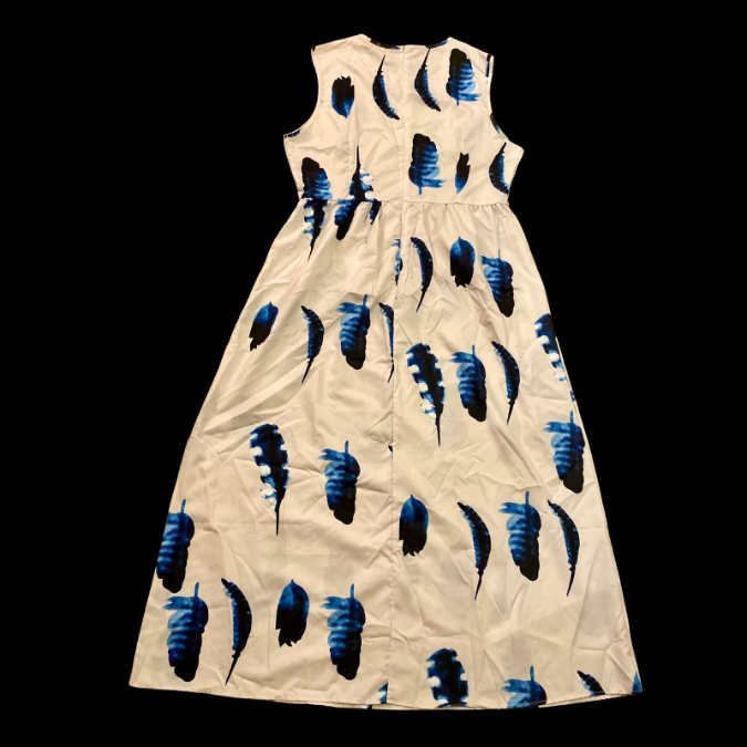 NWT Vonda White/ Navy Blue Watercolor Feather Maxi Dress - Extra Large