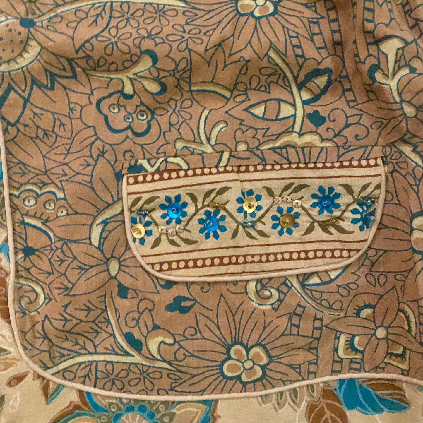 90’s Beige/ Taupe/Blue Floral Sequin Embellished Jacket (L)