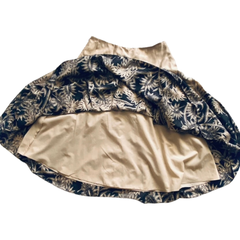 100% Silk Black & Tan Foliage-Patterned Circle Skirt (10)