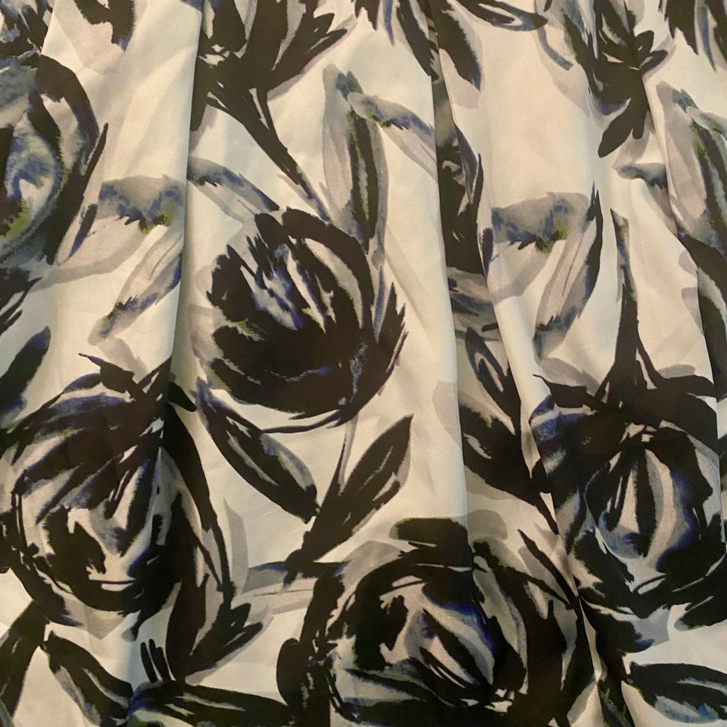Midnight Blue Watercolor Floral Print Pleated Skirt (L)