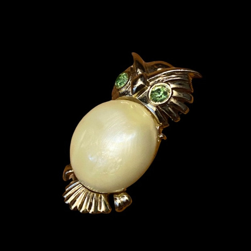 Vintage Pearly White “Jelly Belly” Gold Toned Green-Eyed Owl Brooch