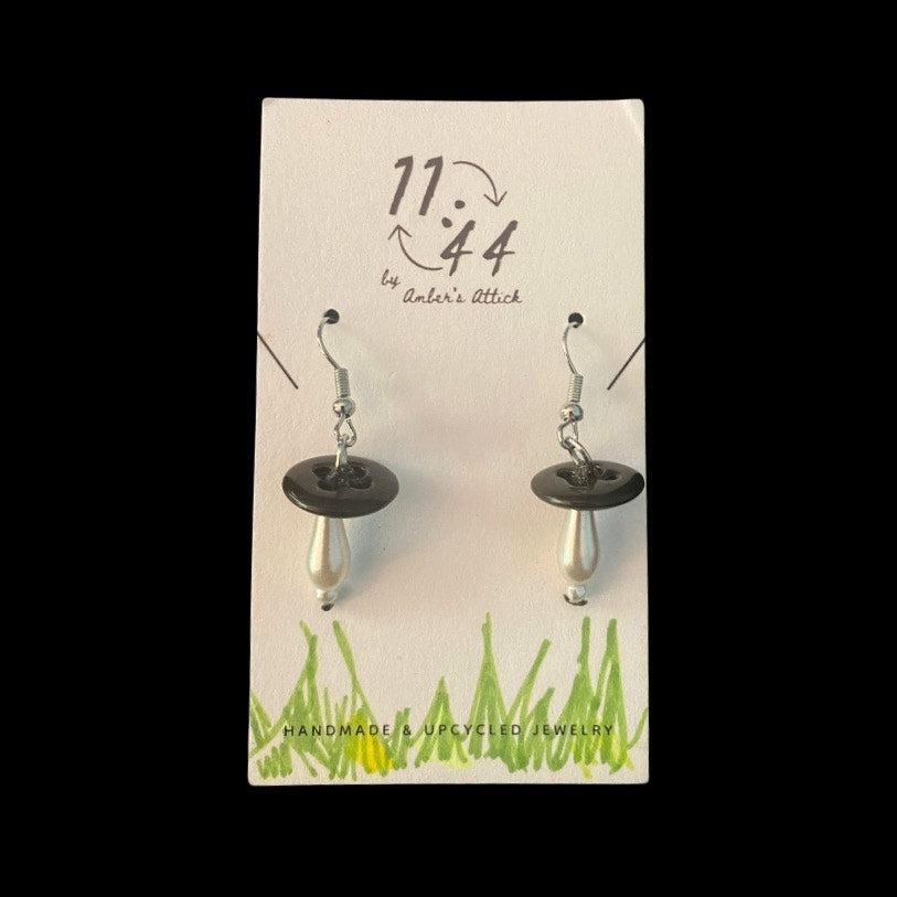 Dark Brown Vintage Pearl Bead & Button Mushroom Earrings (Silver)