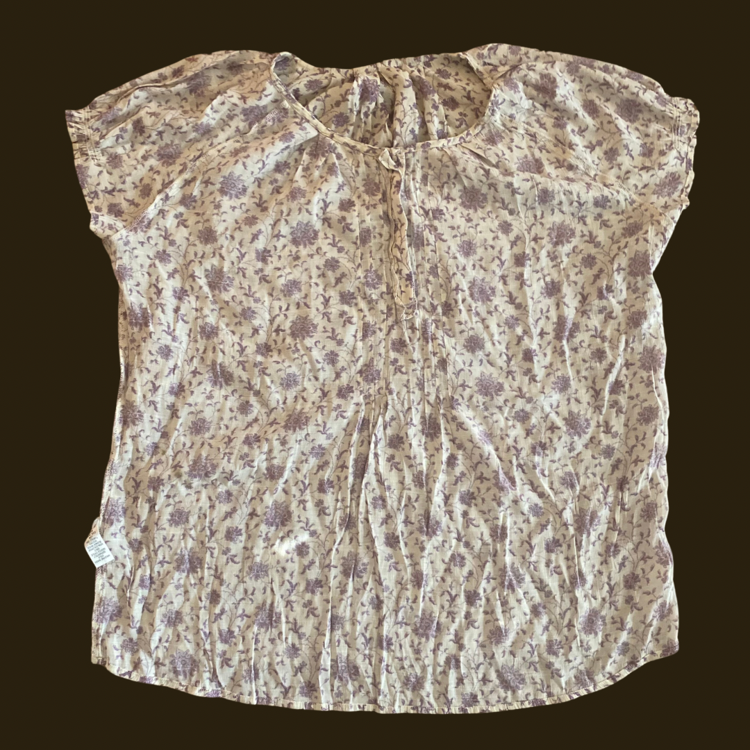 Cream and Purple Floral Print Short Sleeve Blouse (XL)