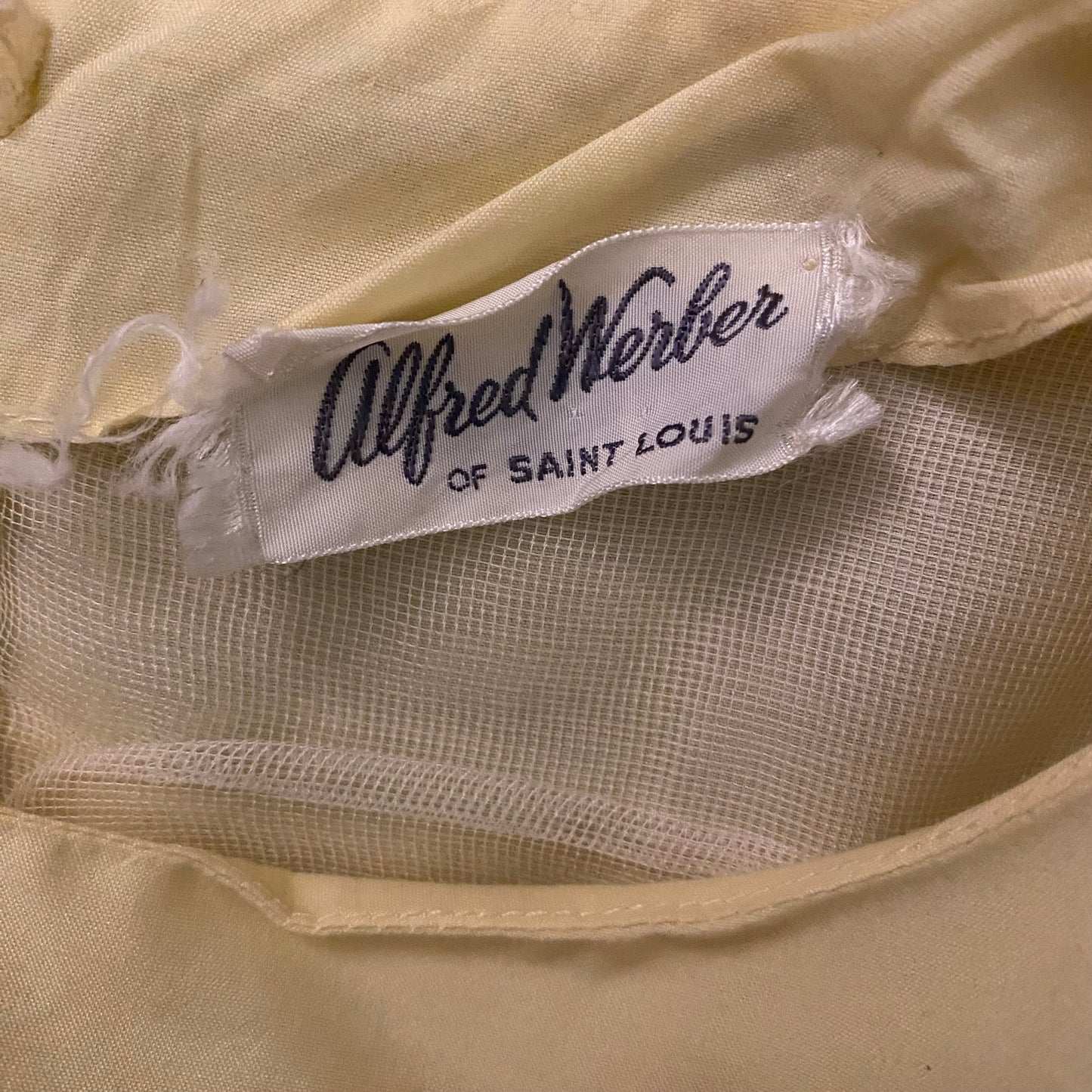 1960’s Pastel Yellow Rose Wiggle Dress (S)