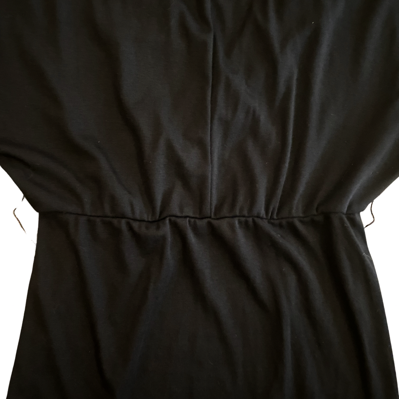 š V-Neck Black Pearl Embellished Dress (S)