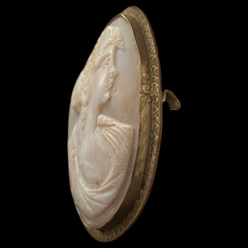 1910’s - 1920’s Antique Italian 18K Gold Shell Cameo Brooch