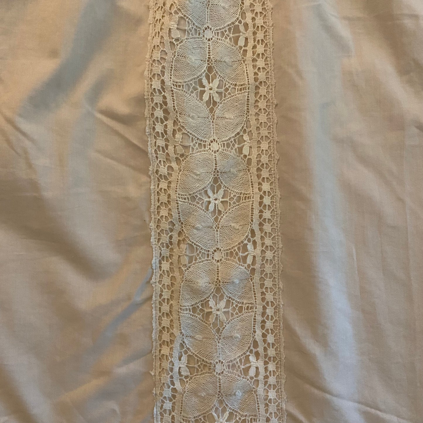 Vintage Beige and White Lace Panel Wiggle Dress with Bow (S)