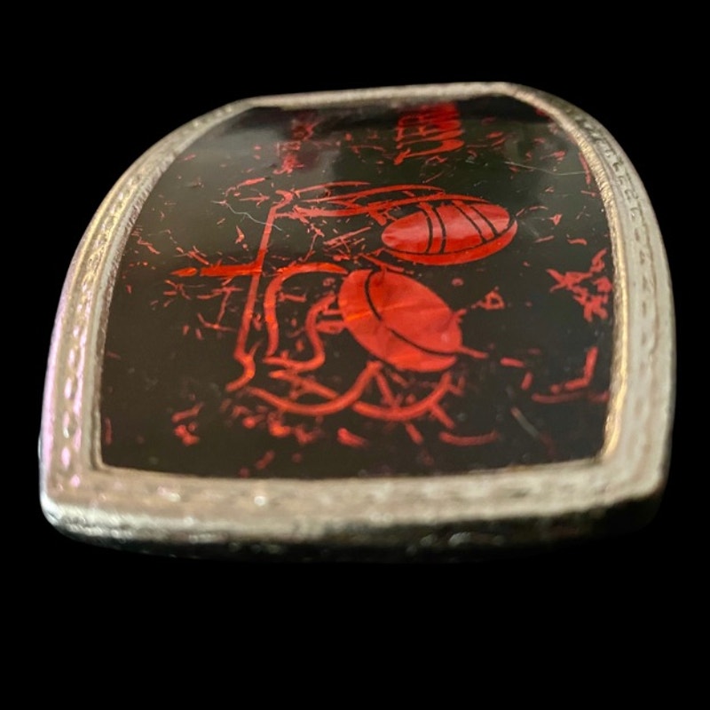 Vintage 1970’s Black Distressed Prismatic Zodiac Belt Buckle | Red Libra