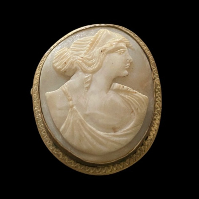 1910’s - 1920’s Antique Italian 18K Gold Shell Cameo Brooch