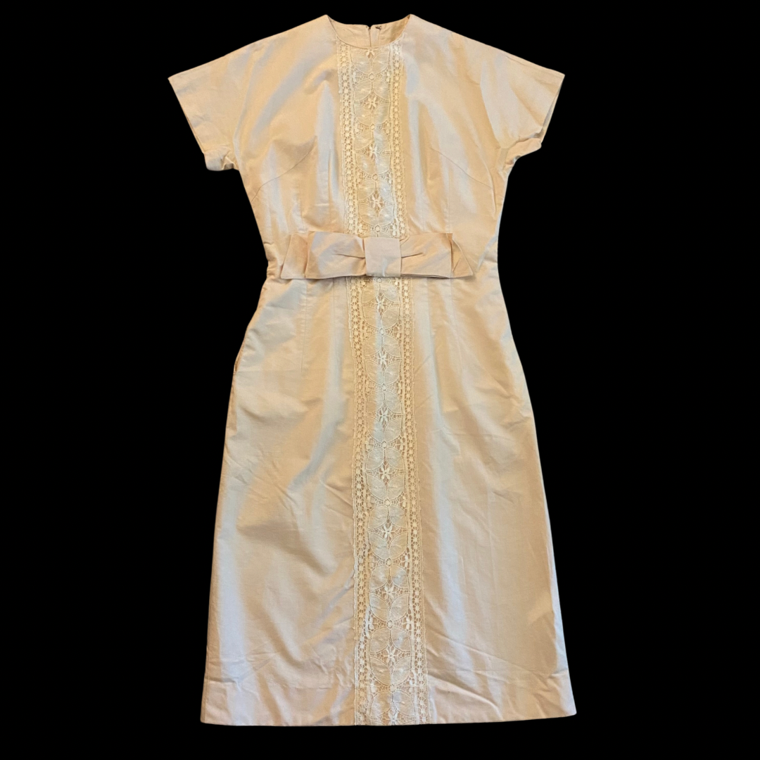 Vintage Beige and White Lace Panel Wiggle Dress with Bow (S)