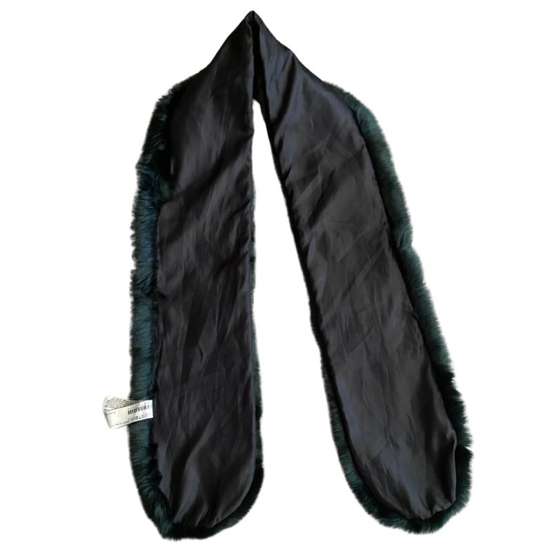 🔔 Y2K Dark Green Faux Fur Scarf