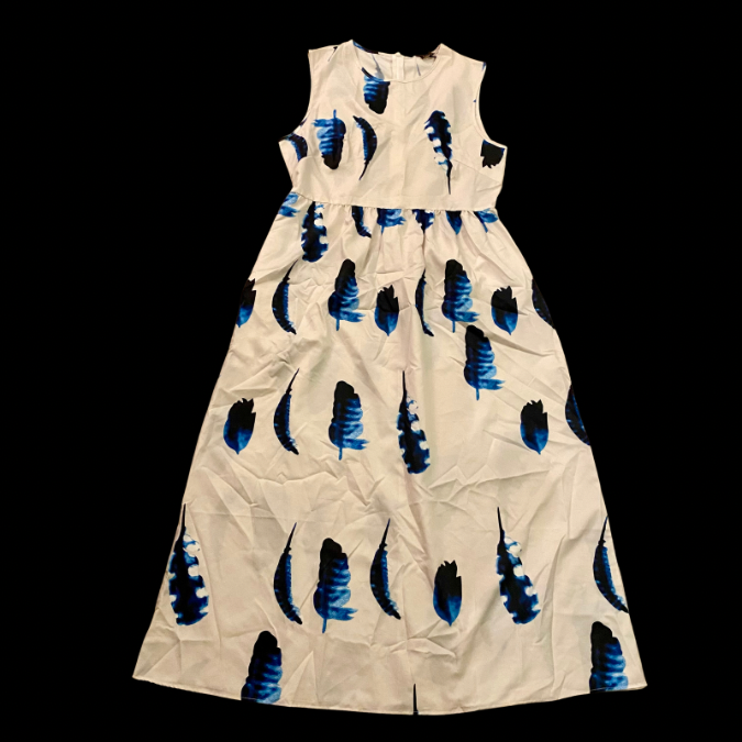NWT Vonda White/ Navy Blue Watercolor Feather Maxi Dress - Extra Large