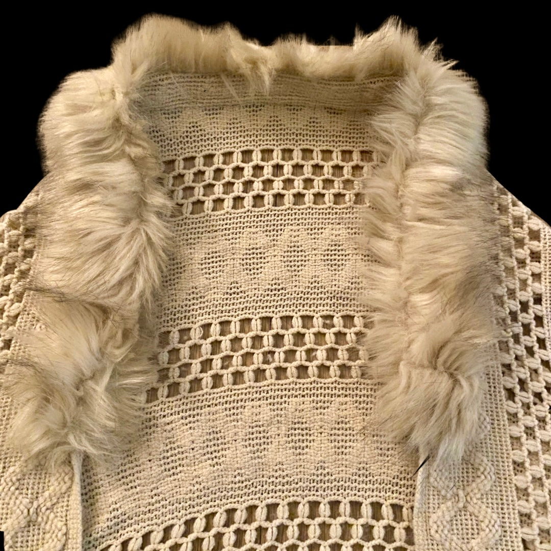 Cream and Tan Sleeveless Waterfall Fringe Hem Cardigan with Faux Fur Collar (S-XXL)