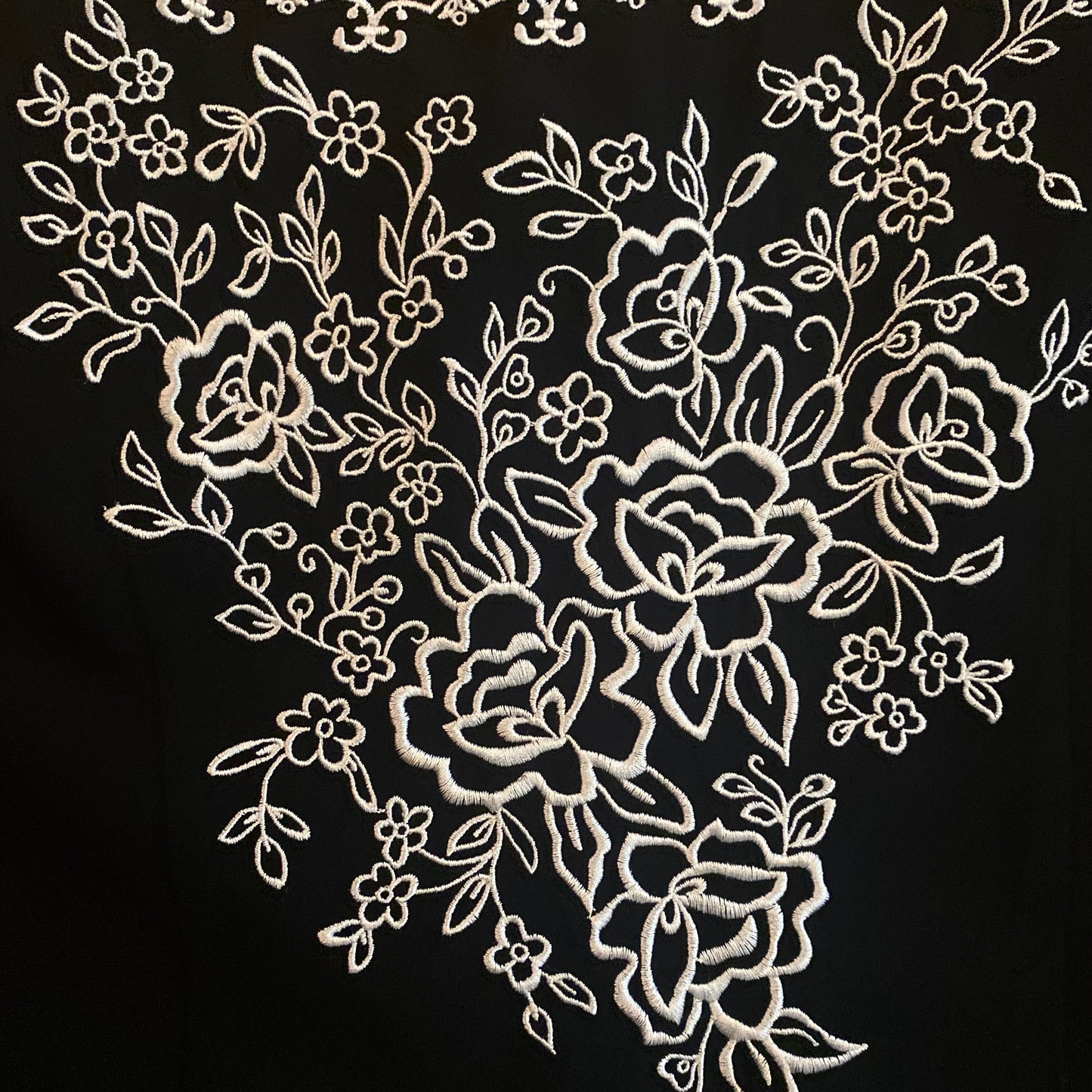Vintage Black & White Embroidered Sheath Dress (12)