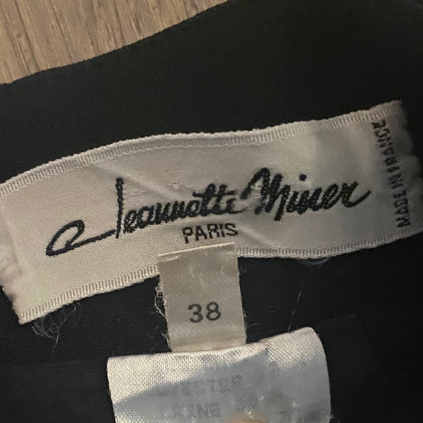 French Vintage Fluted Hem Black Pencil Skirt (38)