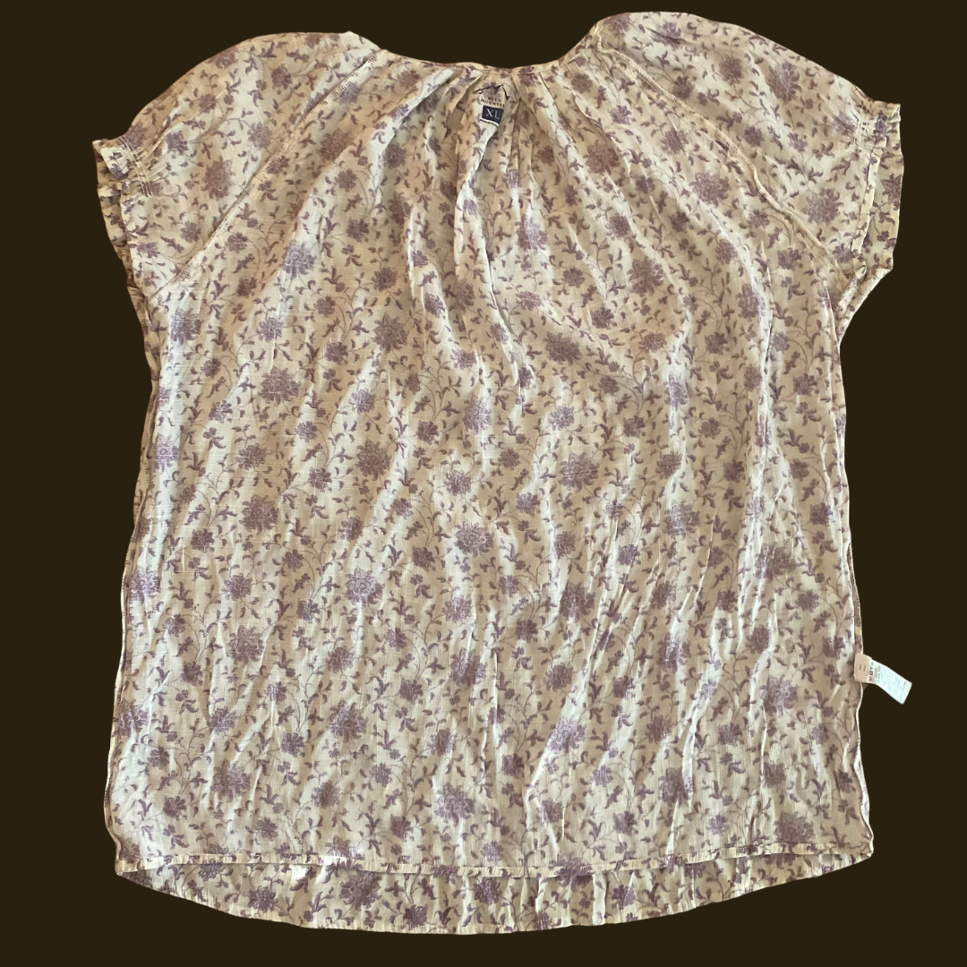 Cream and Purple Floral Print Short Sleeve Blouse (XL)