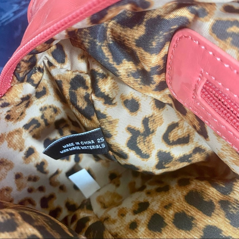 NWOT Coral Pink Faux Leather Tortoiseshell Handle Handbag with Leopard Print Lining, Removable Strap, Mirror
