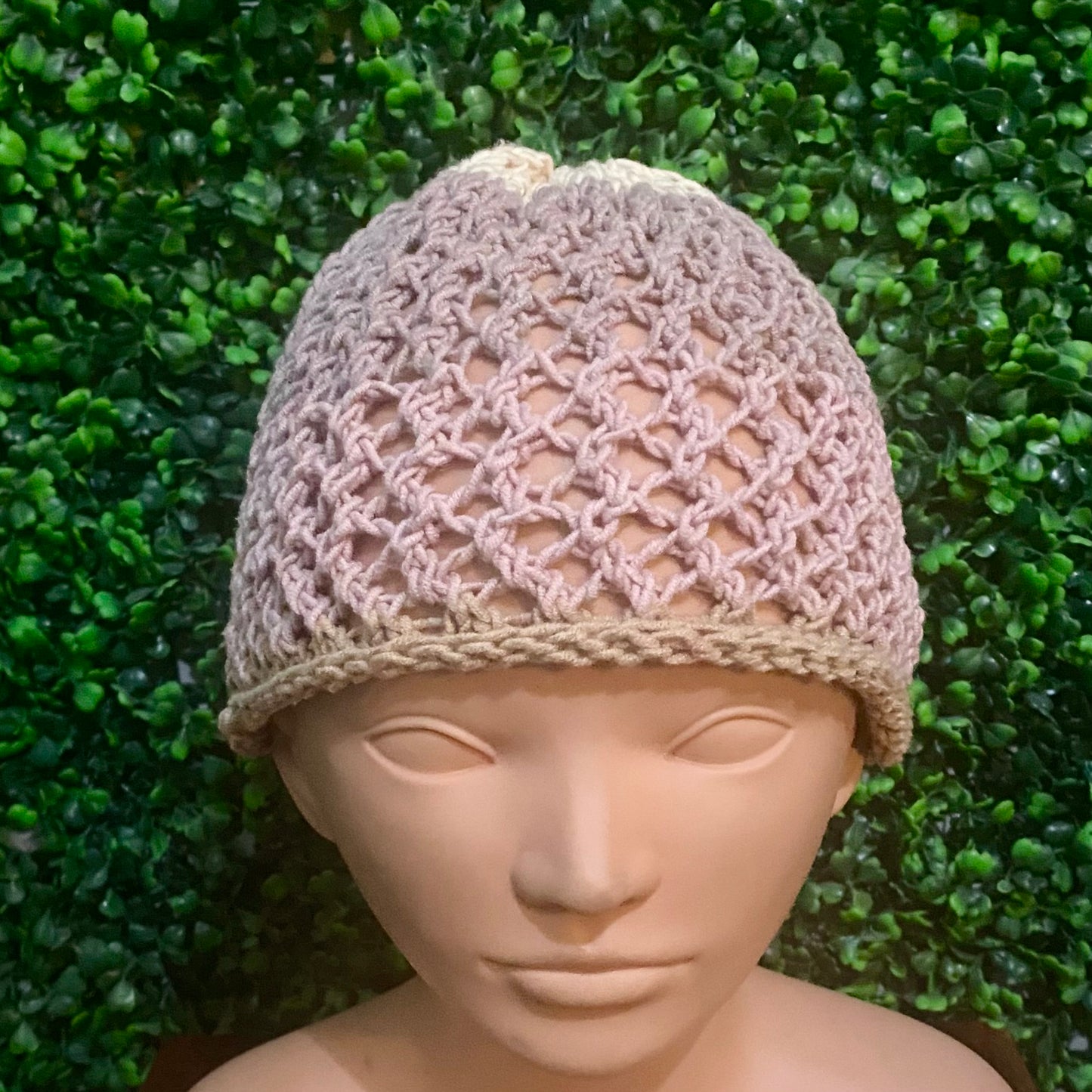 Mauve Ombré Retro Style Knit Mesh Skull Cap (S/M)