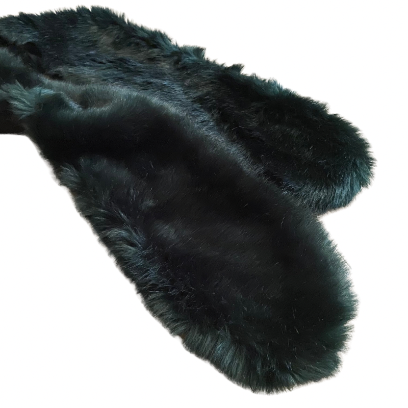 🔔 Y2K Dark Green Faux Fur Scarf