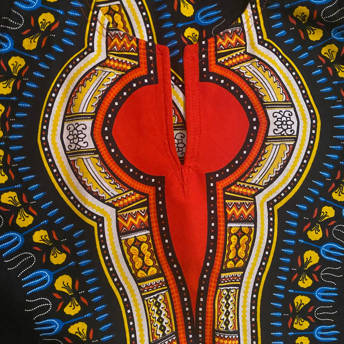 Unisex Red, Black, White, Yellow & Blue Printed Dashiki Shirt (L)
