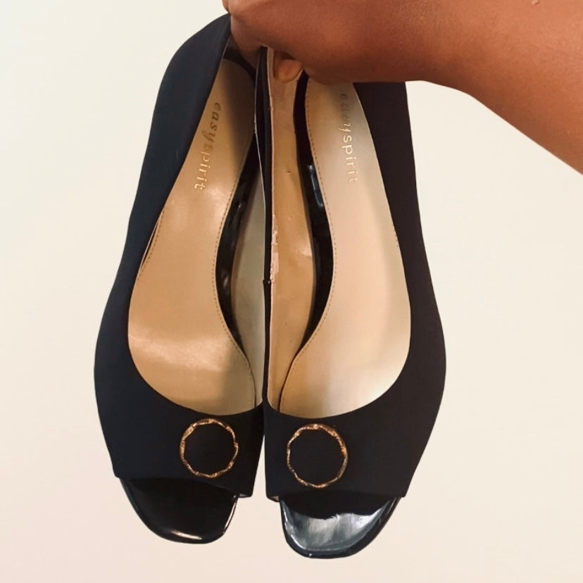 Upcycled Vintage Black/Gold Velvet Button Peep-Toe Kitten Heels (8)