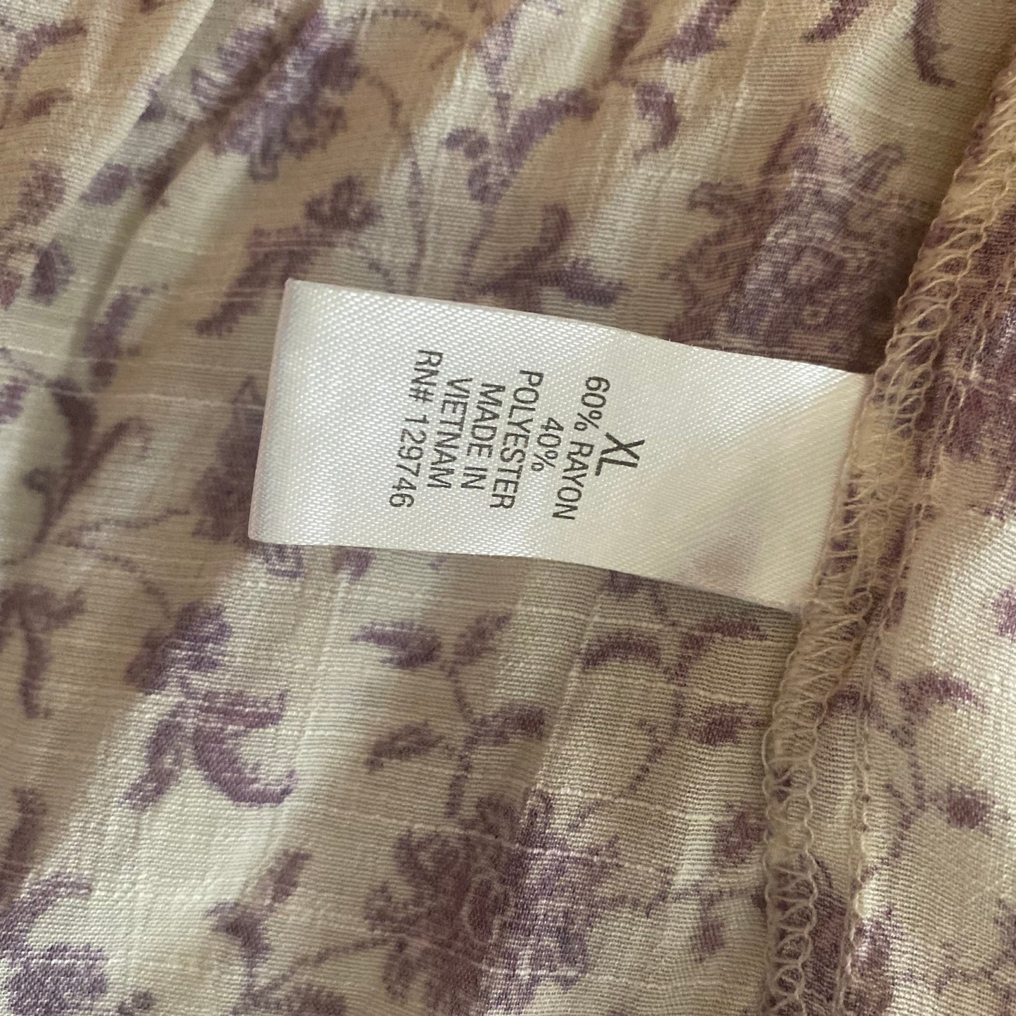 Cream and Purple Floral Print Short Sleeve Blouse (XL)