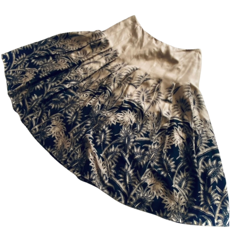 100% Silk Black & Tan Foliage-Patterned Circle Skirt (10)