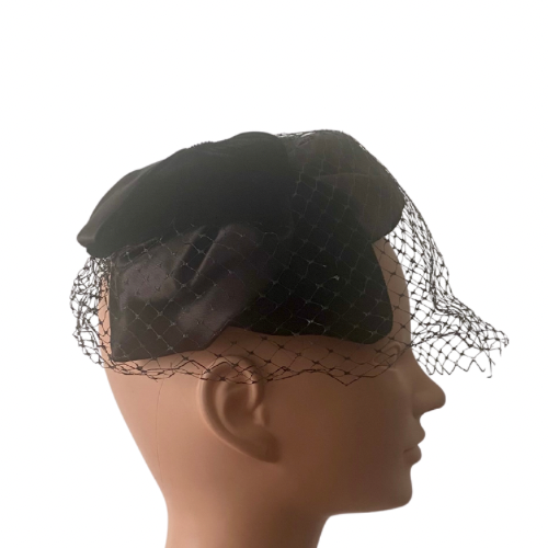 1940’s Real Vintage Union Made Black Satin & Velvet Helmet Hat w/ Veil