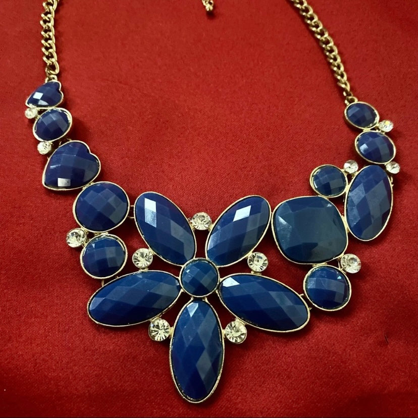 Retro Royal Blue Flower/Floral Bib Necklace