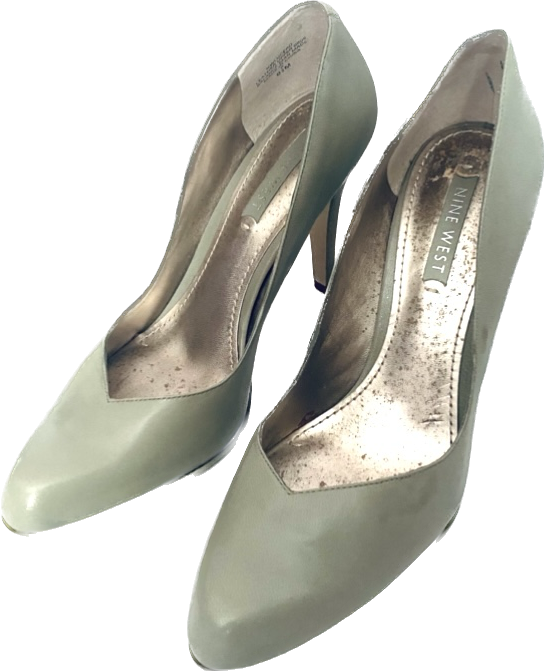 Sweet Green Vintage Pumps (8.5 M)