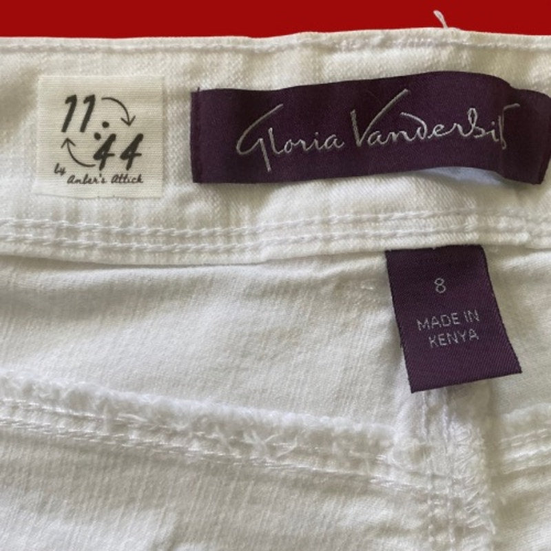 Upcycled White Denim Star Patch Fringe Hem Capris (8)