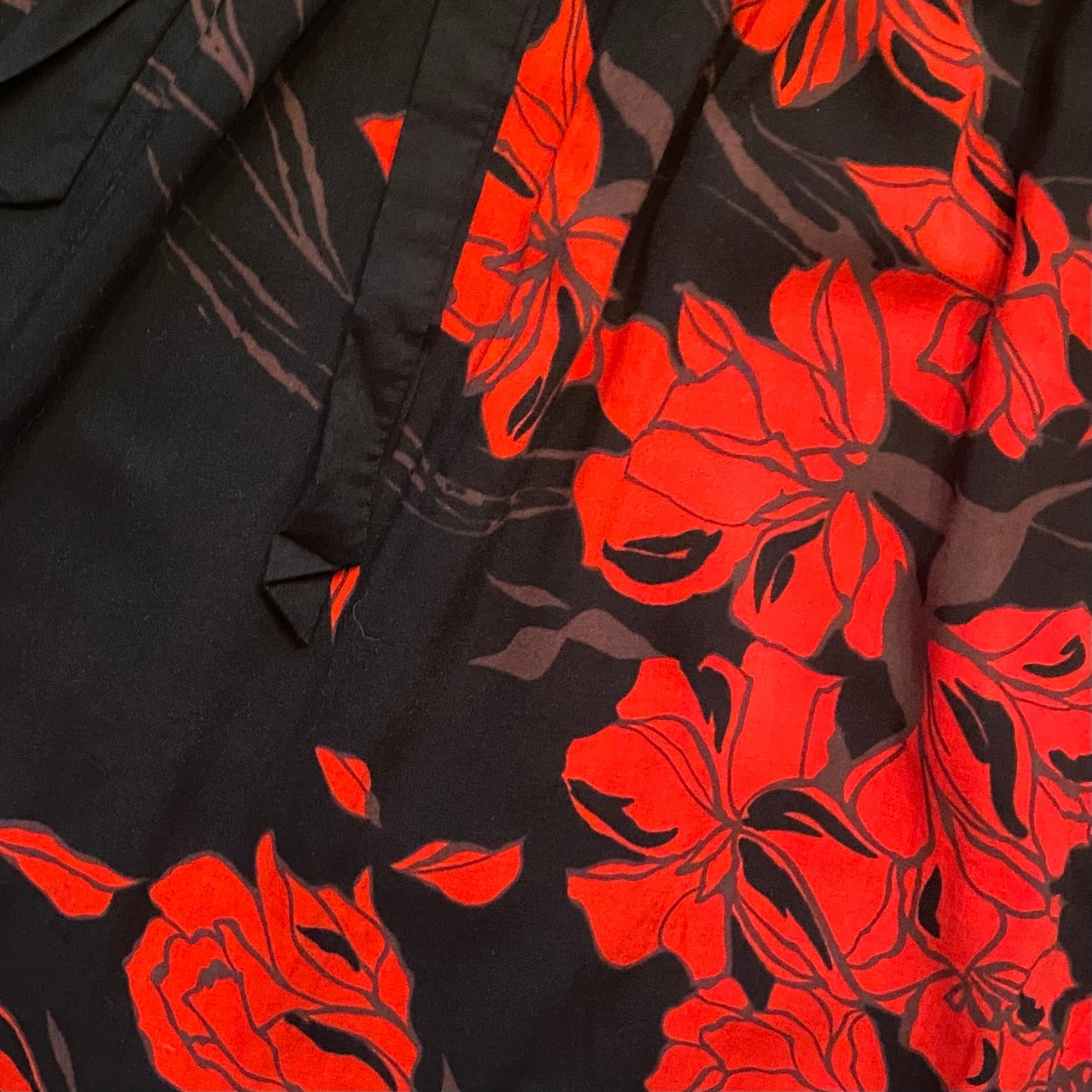 90’s Lacey Bust Black and Red Floral Babydoll Spaghetti Strap Dress (M)