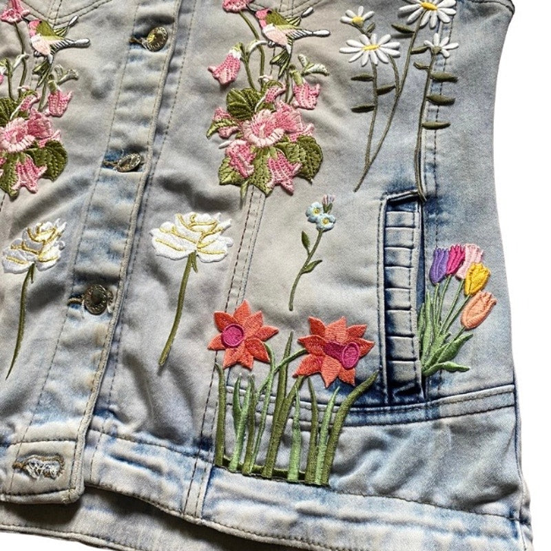 Upcycled Flower Garden Vintage Patch Embellished Sleeveless Acid Wash Jean Vest (M/L)