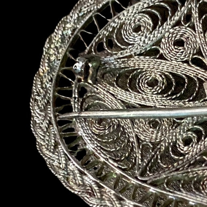Antique Sterling Silver Oval Floral Filigree Brooch