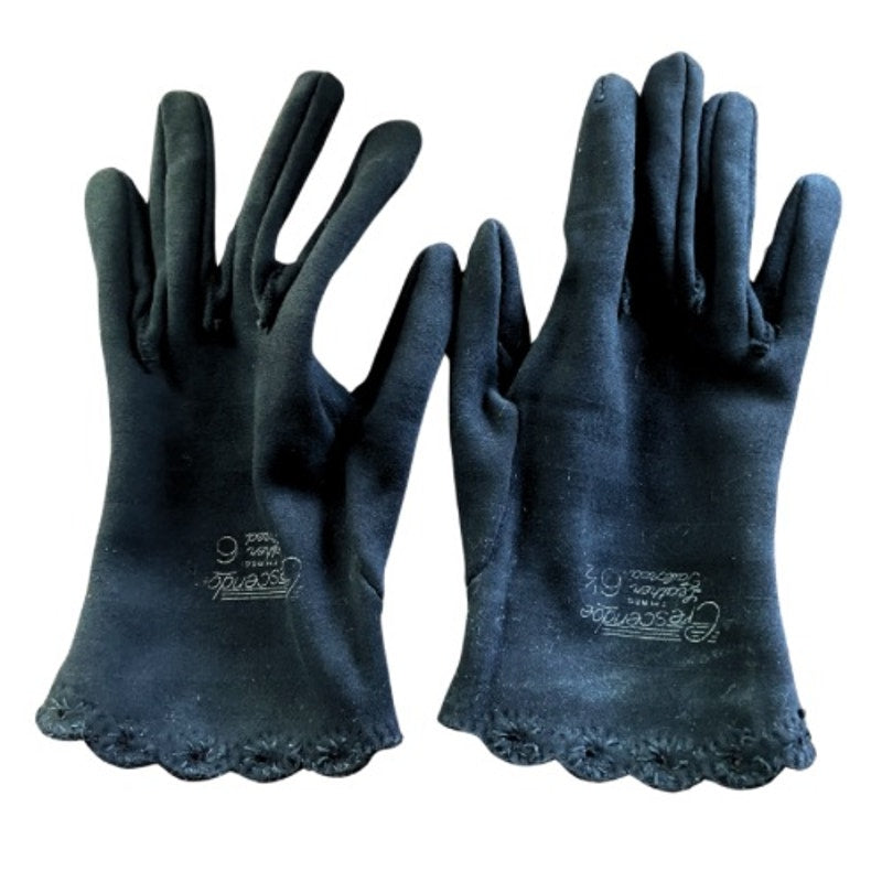 1960’s Crescendoe Vintage Ladies Beaded Black Suede Leather Tailored Gloves (Small)
