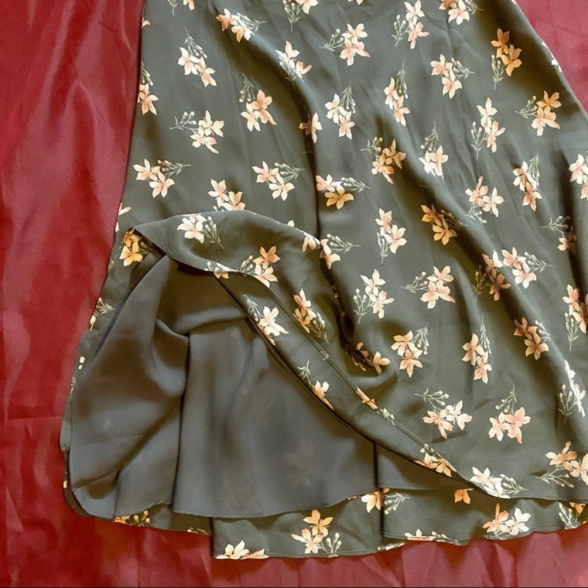 100% Silk Forest Green and Pastel Pink Floral Midi Skirt (6)