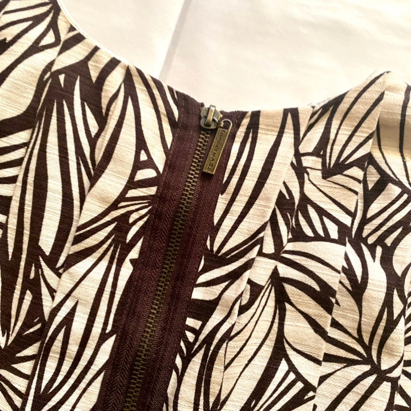 Espresso/White Floral Pleated Linen Shift Dress