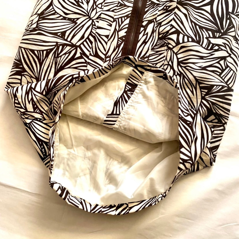 Espresso/White Floral Pleated Linen Shift Dress