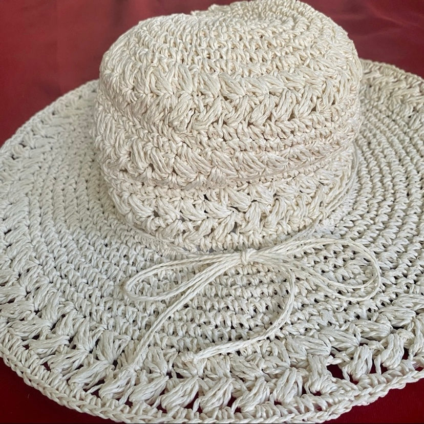 SCALA White Wide Brim 100% Paper Sunhat