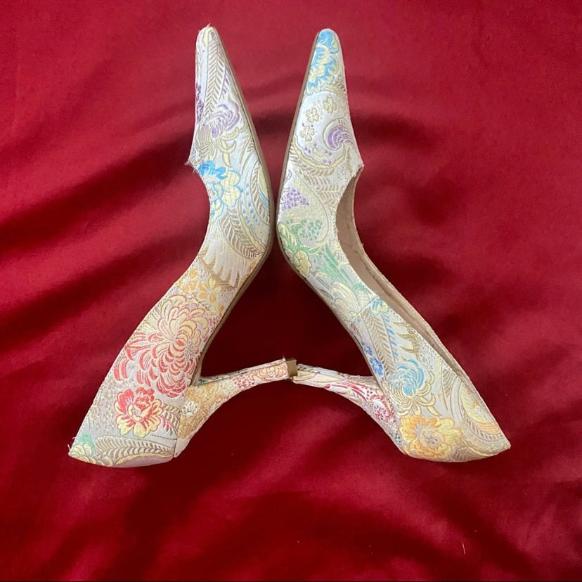 Vintage Brocade Floral Steve Madden “Darring” Heels (8.5 M)