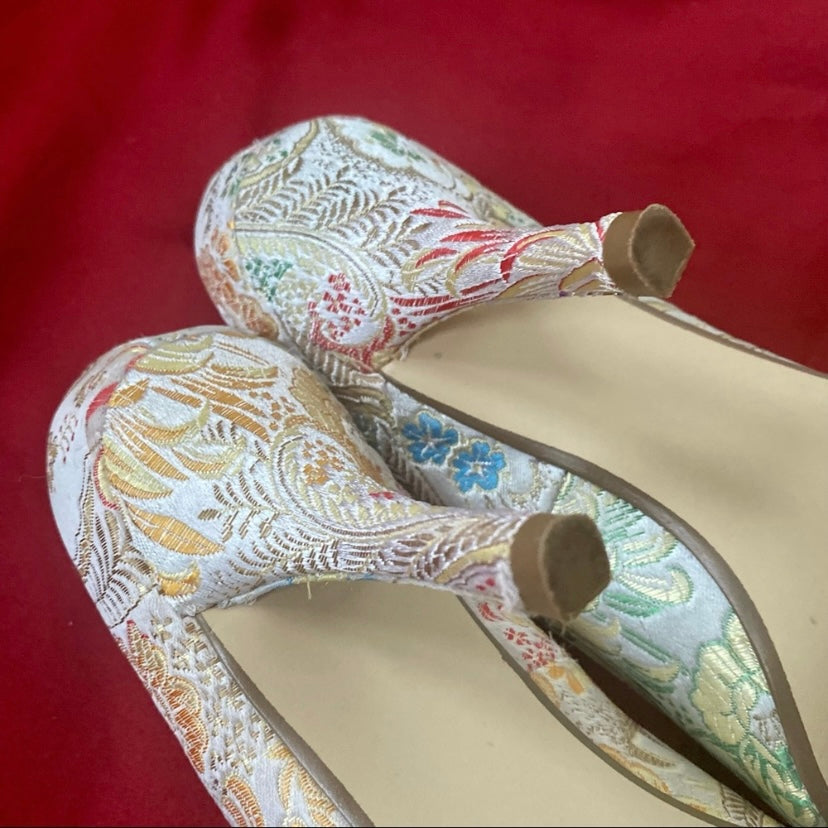 Vintage Brocade Floral Steve Madden “Darring” Heels (8.5 M)
