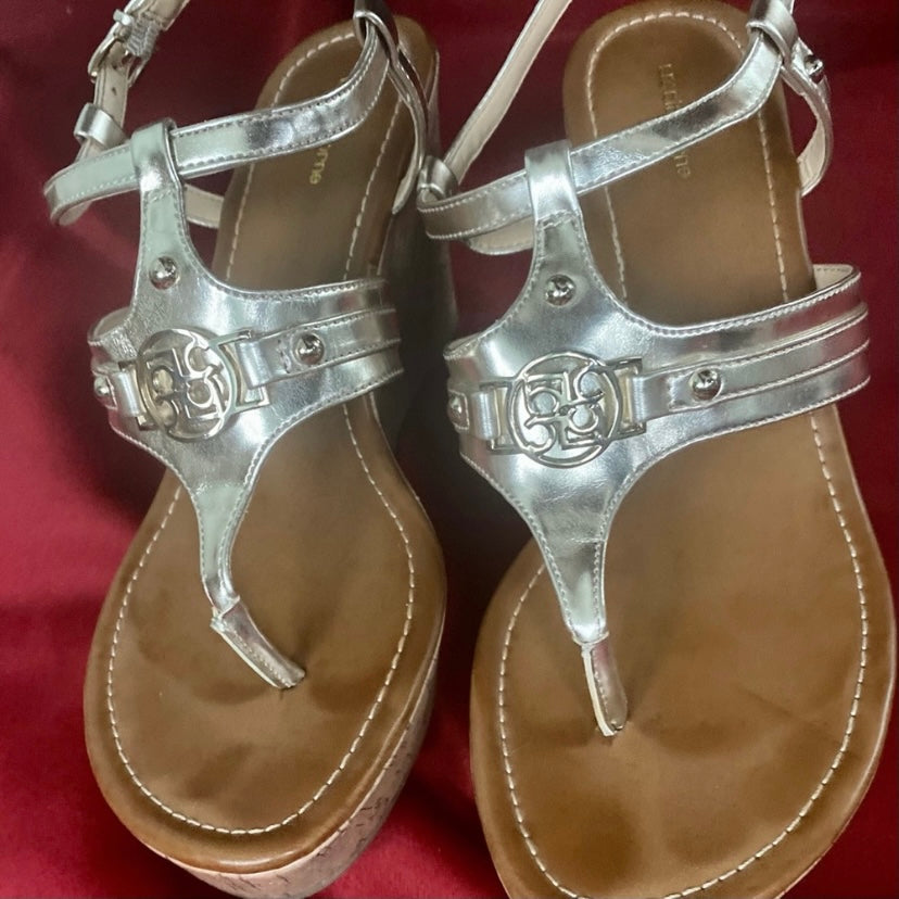 Metallic Gold Liz Claiborne Strappy Cork Wedge Sandals (9M)