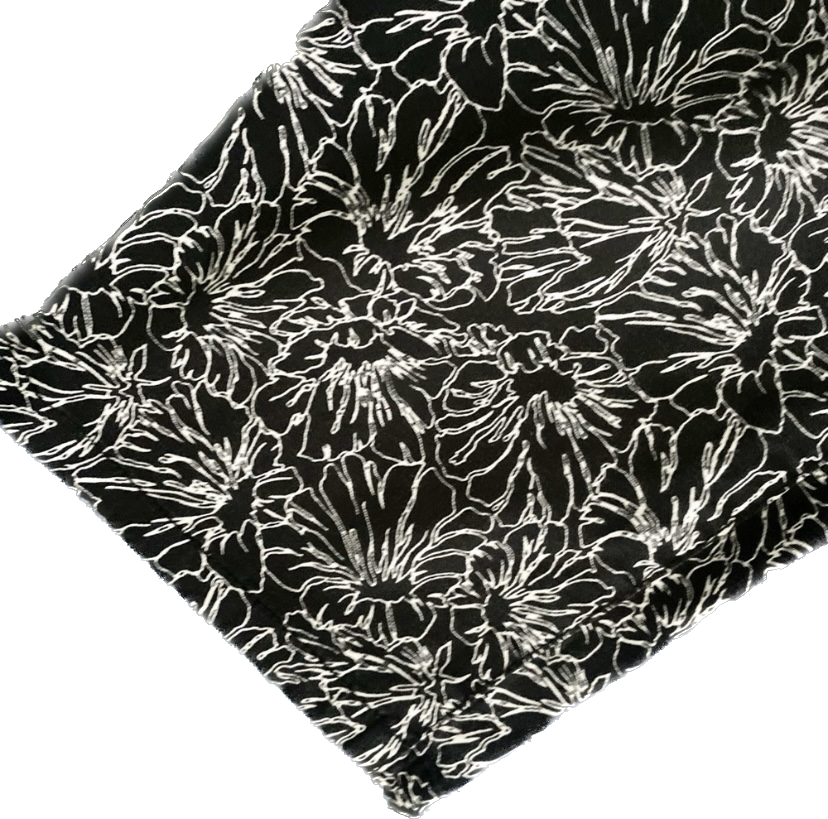 Black & White Sloane Floral Pattern Cropped Pants (10)