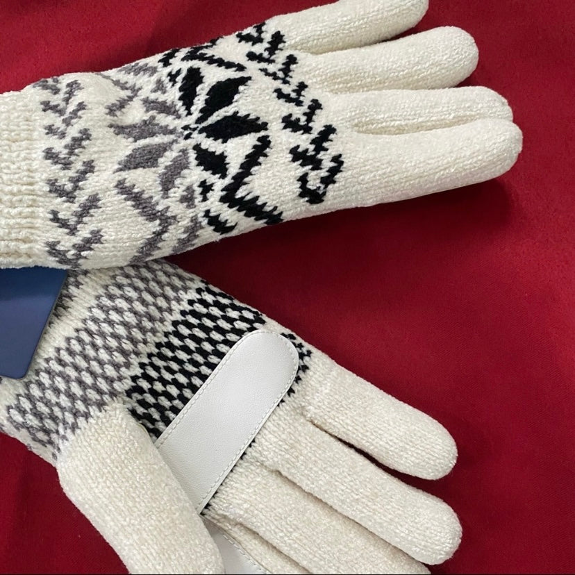 NWT Isotoner Ivory Fair Isle Knit Winter Gloves