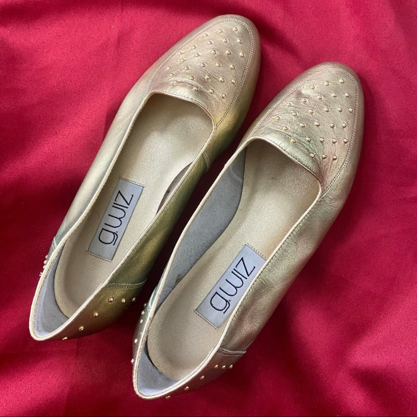 G. Wiz Emmy Gold/Green Shimmery Leather Studded Women’s Driving Flats (8.5 M)