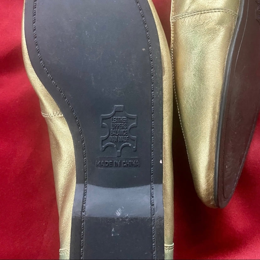G. Wiz Emmy Gold/Green Shimmery Leather Studded Women’s Driving Flats (8.5 M)