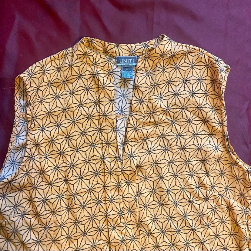 Geometric Pastel Orange and Black Sleeveless Top (L)