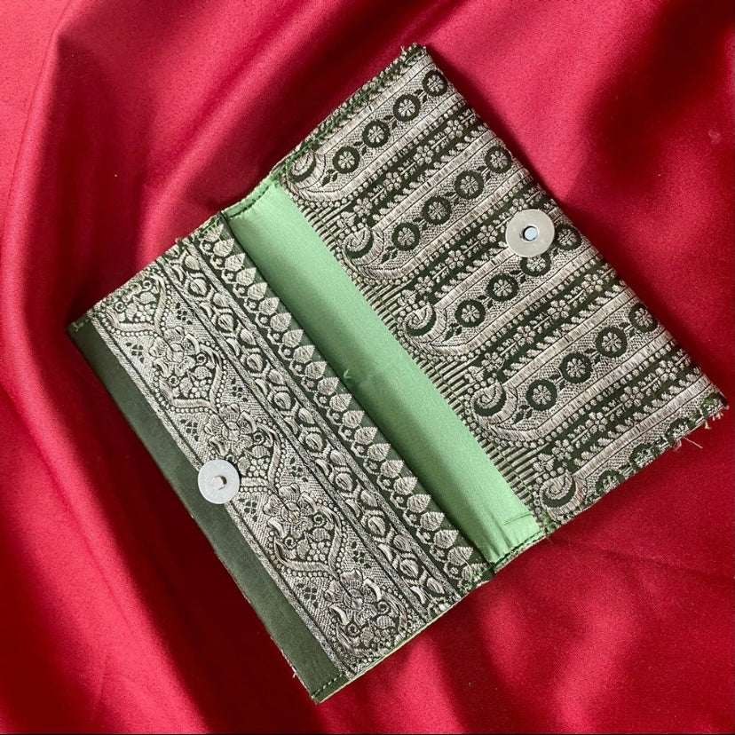 Vintage Green & Gold Embroidered Brocade Satin-Lined Wallet