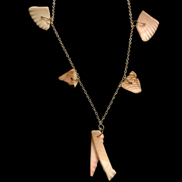 Shell Shards Charm Choker Necklace